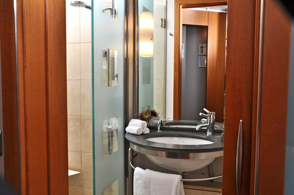 Foto Einzelzimmer Standard - Ansicht Badezimmer