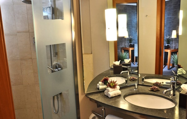 Foto Doppelzimmer Standard - Ansicht Badezimmer